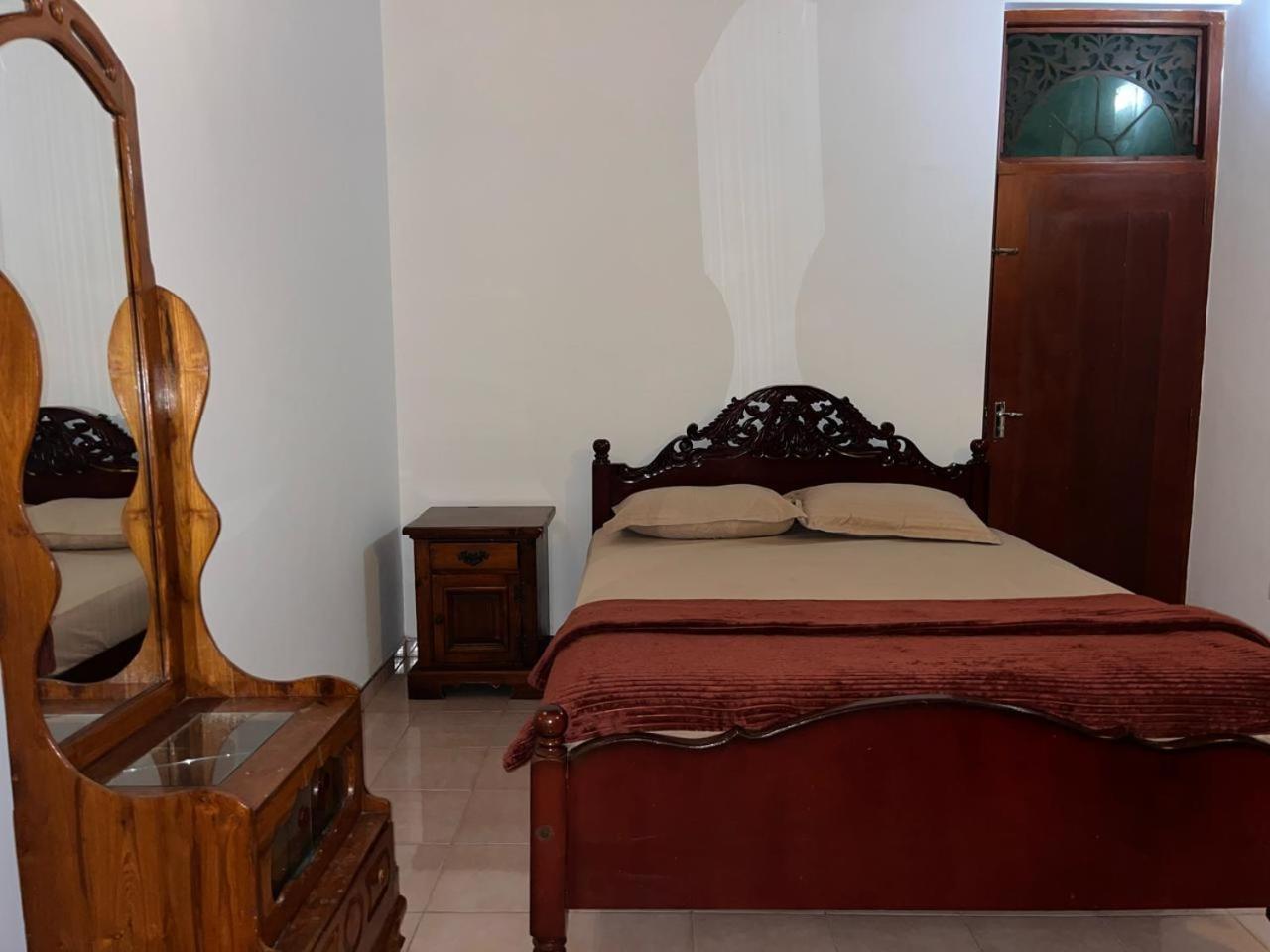 Ceylon Glory Hostel เนกอมโบ ภายนอก รูปภาพ